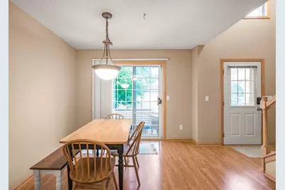 1056 Lovell Avenue W, Roseville, MN 55113 - Photo 9