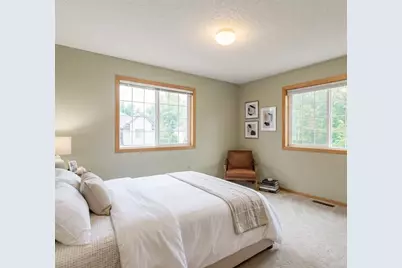 1056 Lovell Avenue W, Roseville, MN 55113 - Photo 13