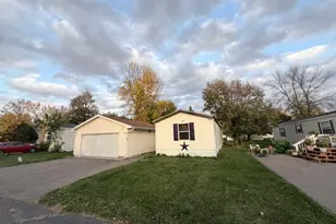 305 Mozart Ave E, Mankato, MN 56001 - Photo 1