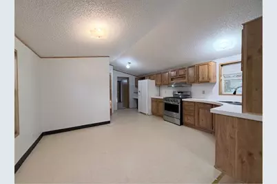 305 Mozart Avenue E, Mankato, MN 56001 - Photo 7