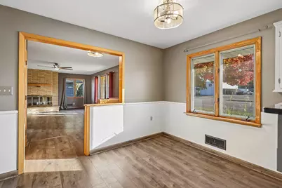 318 S Meridian Street, Belle Plaine, MN 56011 - Photo 13