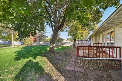 318 S Meridian Street, Belle Plaine, MN 56011 - Photo 29