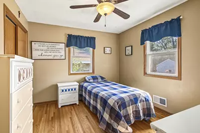 410 Thompson Avenue E, West Saint Paul, MN 55118 - Photo 19