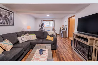 2411 Kenora Parkway, Eau Claire, WI 54703 - Photo 29