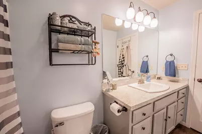 2411 Kenora Parkway, Eau Claire, WI 54703 - Photo 17