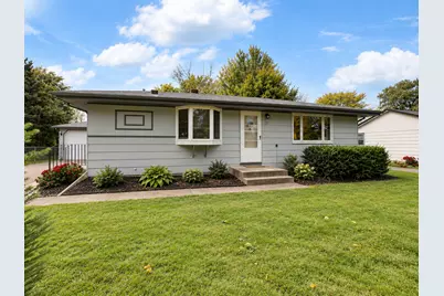 21 Farrell Street N, Maplewood, MN 55119 - Photo 1