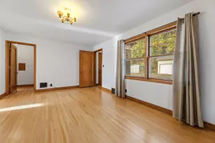 311 N Shore Dr, Fountain City, WI 54629 - Photo 9