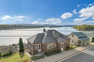311 N Shore Dr, Fountain City, WI 54629 - Photo 3