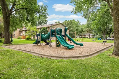4548 Cedar Lake Road S #2, Saint Louis Park, MN 55416 - Photo 17