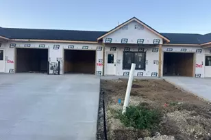 2014 E 20th St, Zumbrota, MN 55992 - Photo 1