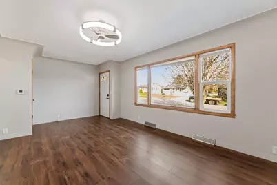 309 N Badger Street, Caledonia, MN 55921 - Photo 7