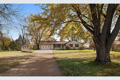 608 E 2nd Street, Waconia, MN 55387 - Photo 1