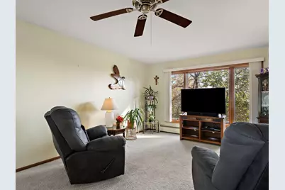 608 E 2nd Street, Waconia, MN 55387 - Photo 5