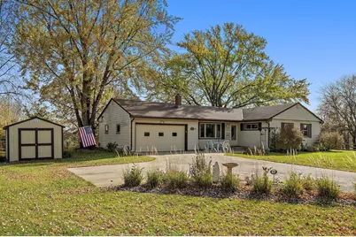 608 E 2nd Street, Waconia, MN 55387 - Photo 21