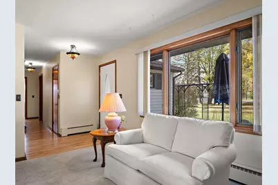 608 E 2nd Street, Waconia, MN 55387 - Photo 7