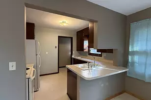502 N 10th St, Montevideo, MN 56265 - Photo 7