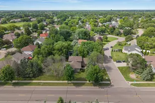 8901 N Dunbar Knoll, Brooklyn Park, MN 55443 - Photo 67