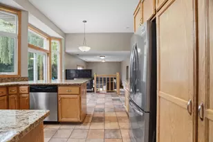 8901 N Dunbar Knoll, Brooklyn Park, MN 55443 - Photo 9