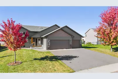 1833 Lincoln Street, Cambridge, MN 55008 - Photo 3