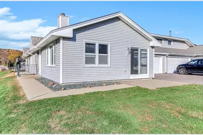 6750 Gretchen Court N, Oakdale, MN 55128 - Photo 21