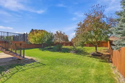 9915 Chestnut Avenue N, Brooklyn Park, MN 55443 - Photo 43