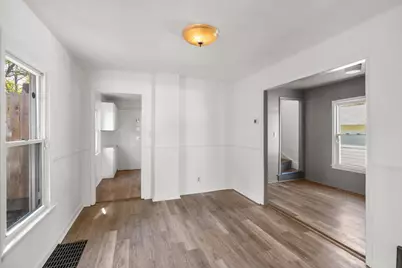 112 Lawson Avenue E, Saint Paul, MN 55117 - Photo 9