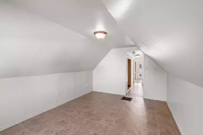 112 Lawson Avenue E, Saint Paul, MN 55117 - Photo 21