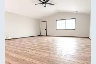 432 53rd Avenue SE, Saint Cloud, MN 56304 - Photo 7