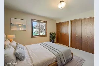 664 Greenway Avenue N, Oakdale, MN 55128 - Photo 11
