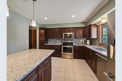 664 Greenway Avenue N, Oakdale, MN 55128 - Photo 3