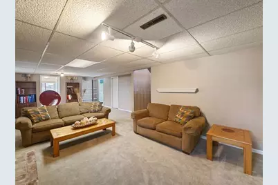 664 Greenway Avenue N, Oakdale, MN 55128 - Photo 17