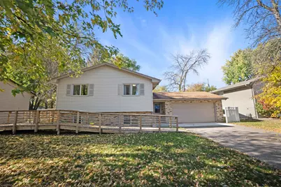 6517 Edgewood Avenue N, Brooklyn Park, MN 55428 - Photo 1