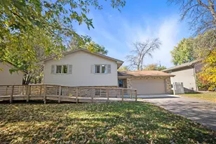 6517 Edgewood Ave N, Brooklyn Park, MN 55428 - Photo 1