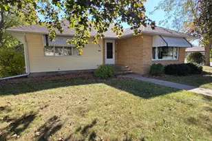 201 Walnut Ave N, Canby, MN 56220 - Photo 5