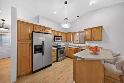 868 Southern Ridge Drive SW, Rochester, MN 55902 - Photo 3