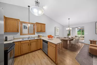 868 Southern Ridge Drive SW, Rochester, MN 55902 - Photo 5