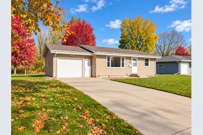 445 Northwoods Avenue NE, Hutchinson, MN 55350 - Photo 3