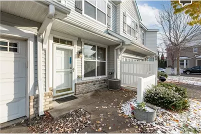 3033 Chamberlin Street N #7, Maplewood, MN 55109 - Photo 3