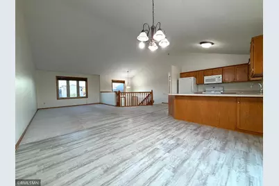 1252 Southridge Court, Belle Plaine, MN 56011 - Photo 3