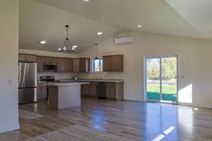 7215 Irvine Ave NW, Northern Twp, MN 56601 - Photo 9