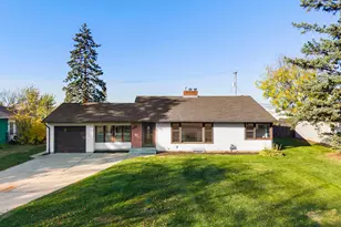1501 Preston Ln, Hopkins, MN 55343 - Photo 1