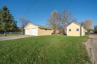 313 4th Street NW, Bertha, MN 56437 - Photo 5