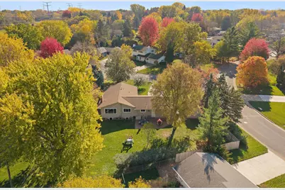 11209 Carver Court, Burnsville, MN 55337 - Photo 9