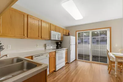 15718 Lower Fjord Way, Apple Valley, MN 55124 - Photo 7