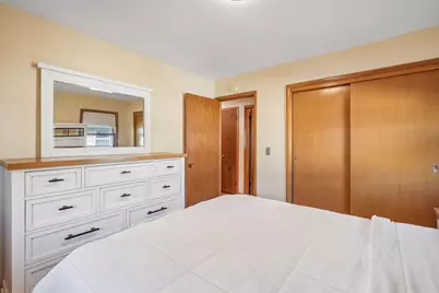 5637 Rhode Island Avenue N, Crystal, MN 55428 - Photo 17