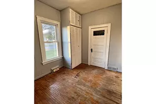 103 E 4th St, Cyrus, MN 56323 - Photo 7