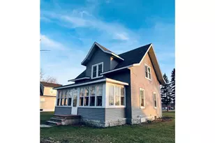 103 E 4th St, Cyrus, MN 56323 - Photo 1