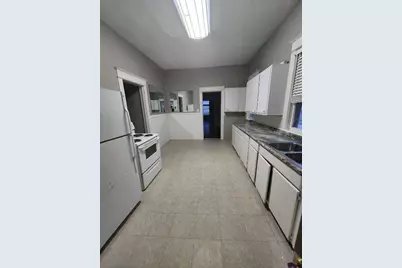 1056 3rd Street E #2, Saint Paul, MN 55106 - Photo 9