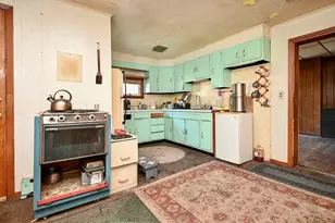 613 E 2nd St, Winona, MN 55987 - Photo 7