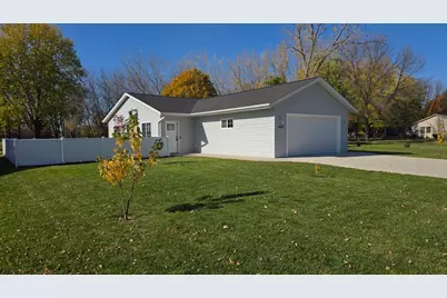 409 S 19 Street, Montevideo, MN 56265 - Photo 1